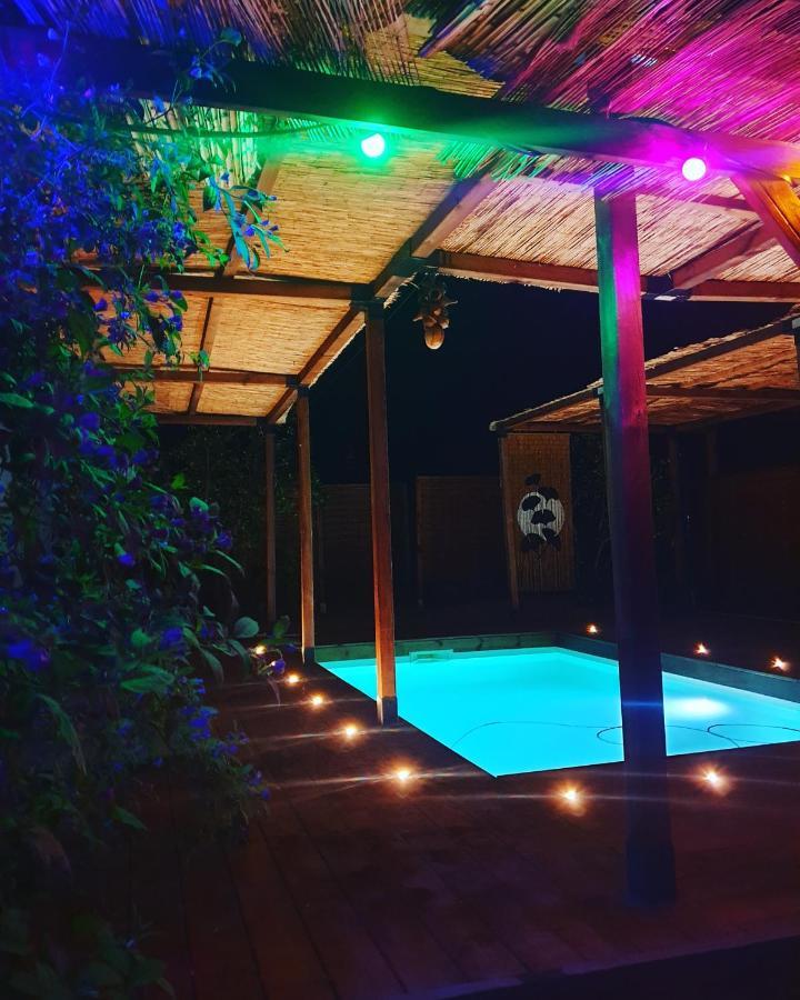 Bed and Breakfast Les 2 Droles D'Oiseaux Luc-sur-Orbieu Exterior foto