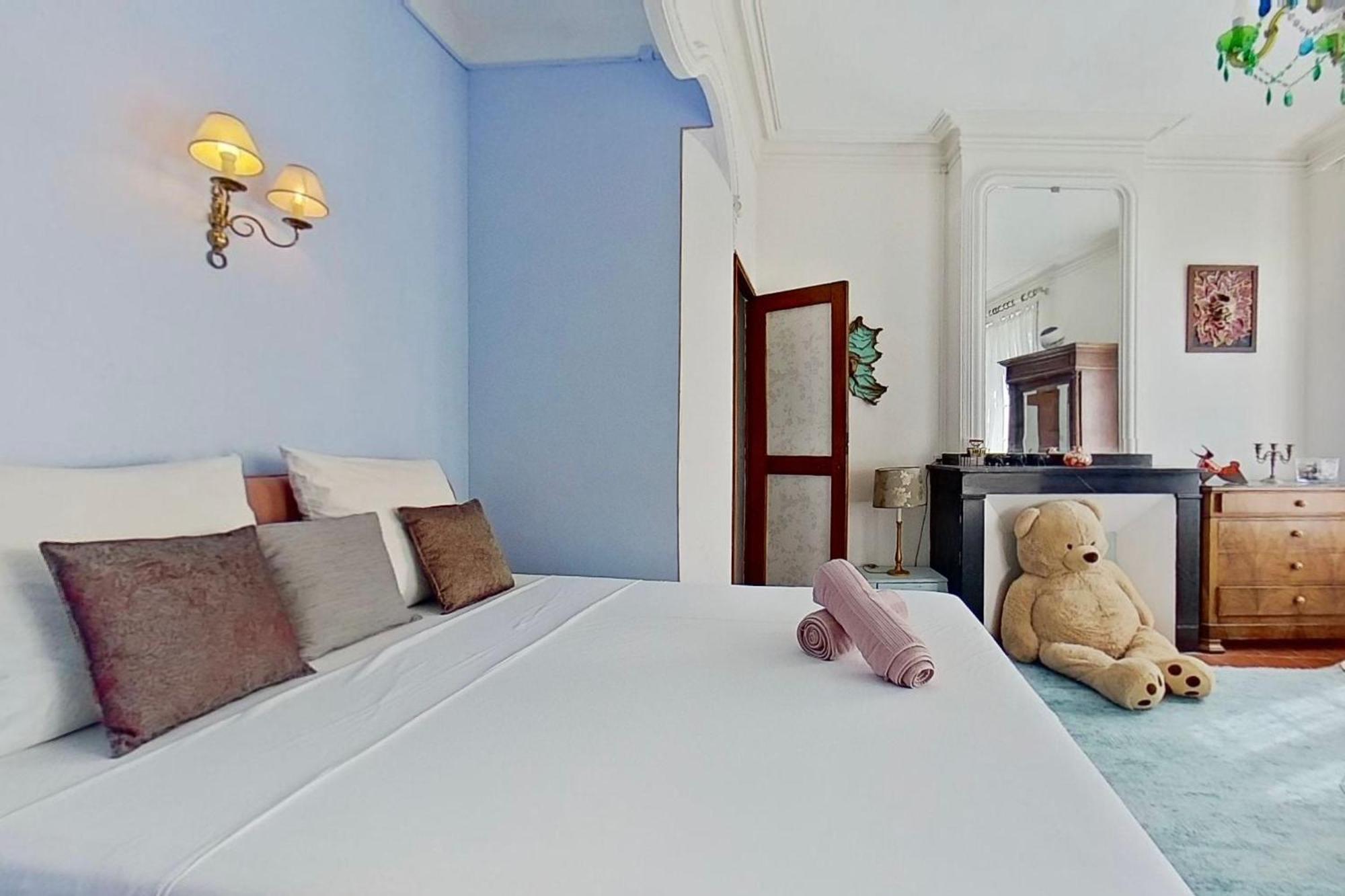 Bed and Breakfast Les 2 Droles D'Oiseaux Luc-sur-Orbieu Exterior foto