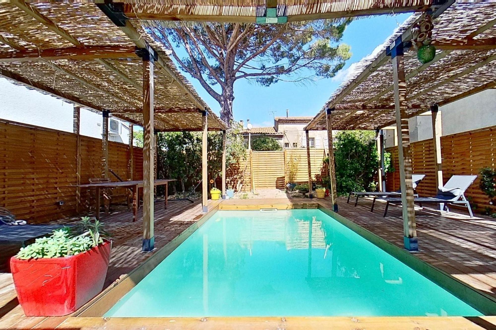 Bed and Breakfast Les 2 Droles D'Oiseaux Luc-sur-Orbieu Exterior foto