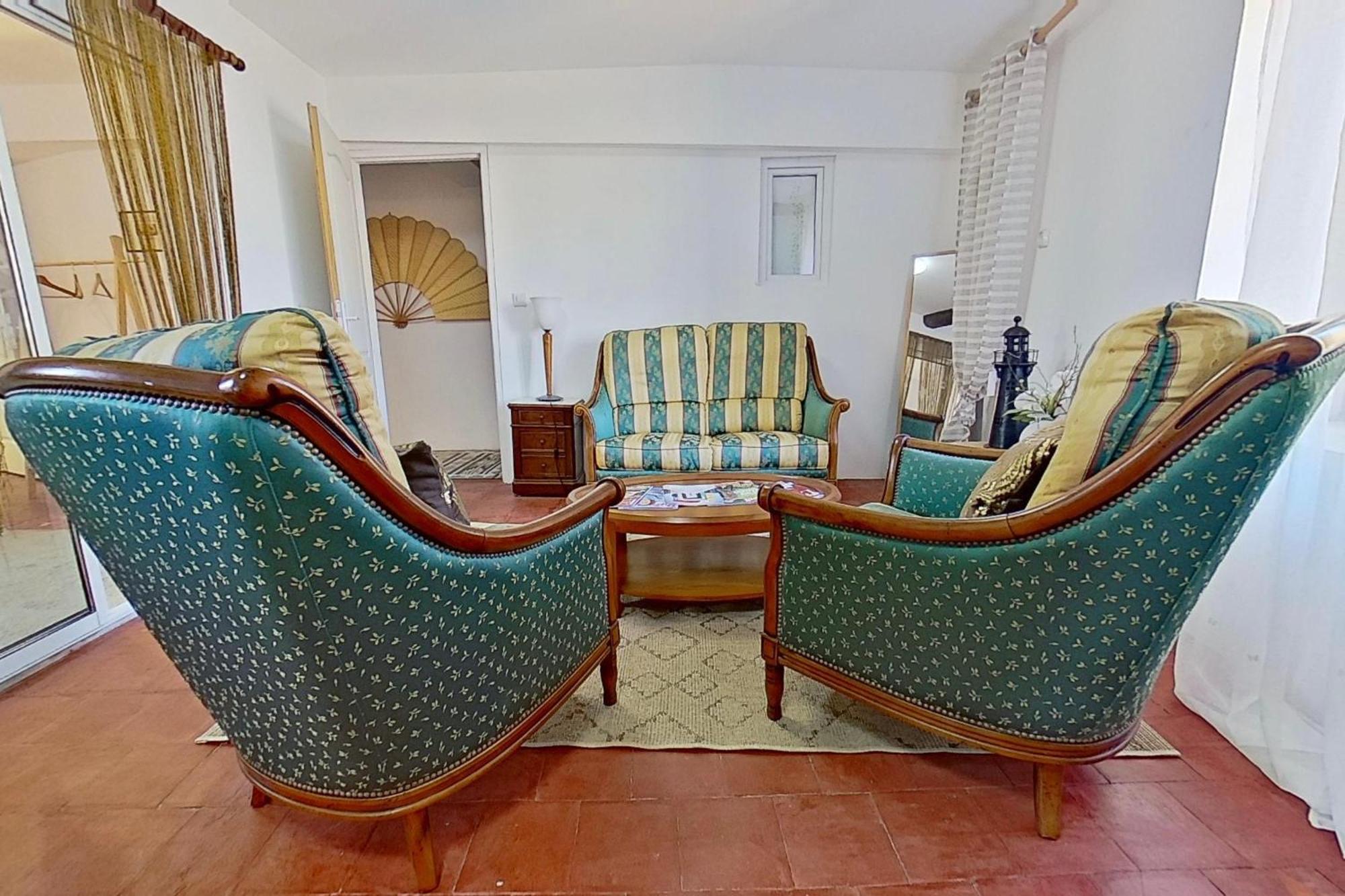 Bed and Breakfast Les 2 Droles D'Oiseaux Luc-sur-Orbieu Exterior foto